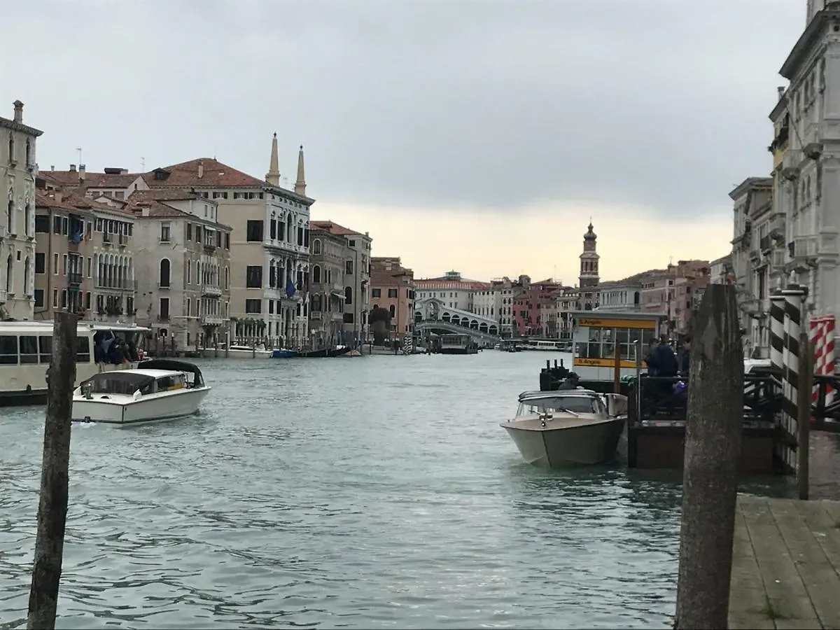 Appartement Palazzo Grassi And Accademia Bridge Superb House à Venise